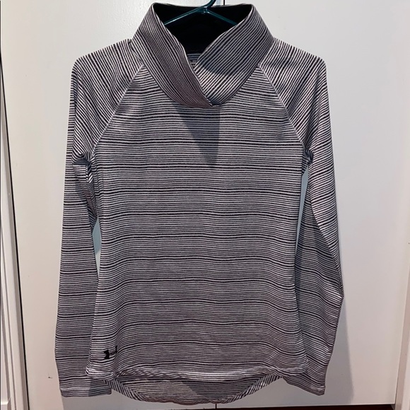 women's zinger pullover